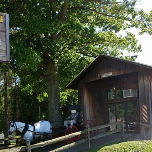 Covered Bridge Pizza Parlor